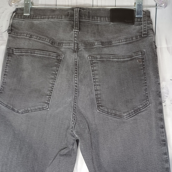 Madewell 9” Mid-Rise Skinny Distressed Black Denim Jeans Raw Hem Womens 30 - Picture 10 of 13